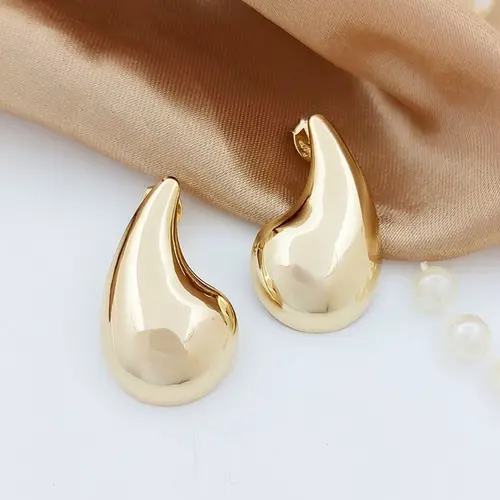 Brinco Gota Banhado a Ouro 18K