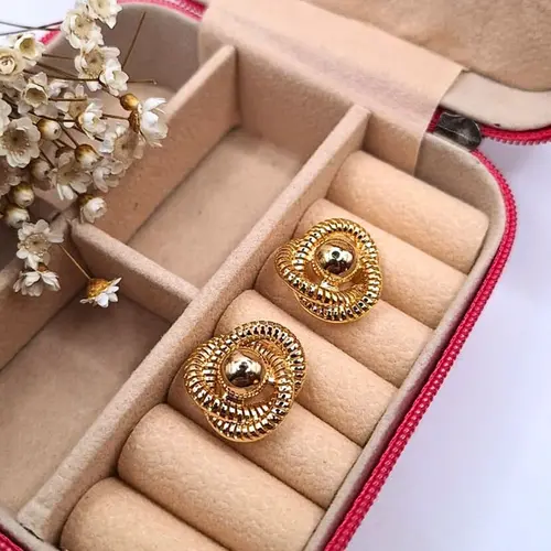 Brinco Texturizado Banhado a Ouro 18K