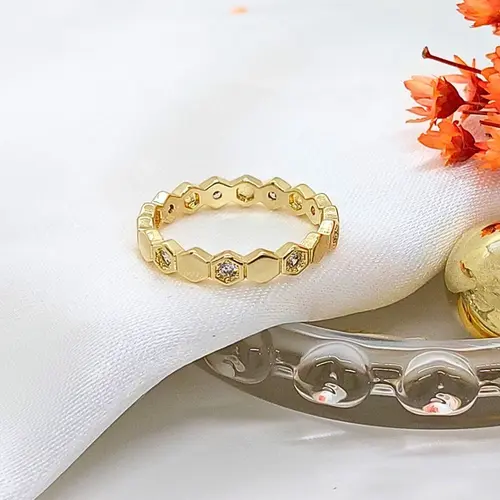 Anel Colmeia Dourada Banhado a Ouro 18K