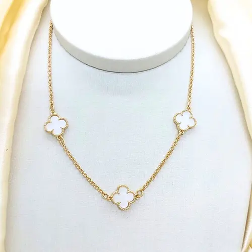 CHOKER TREVO BRANCO BANHADA A OURO 18K