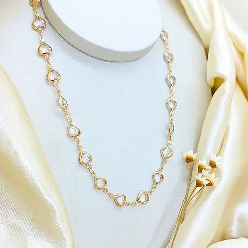 Colar Choker Brilho dos Corações Banhado a Ouro 18K