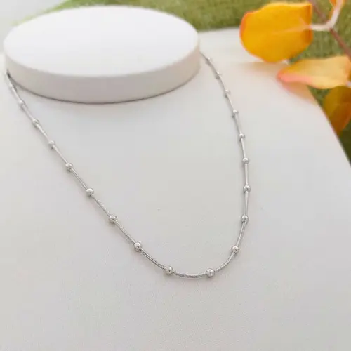 Colar Choker Bolinhas Banhada a Ouro Branco