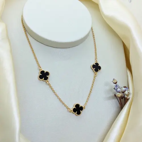 CHOKER TREVO PRETO BANHADA A OURO 18K