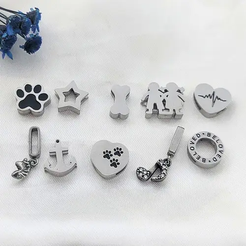BERLOQUE CHARMS LOVE PETS BANHADO A A.I