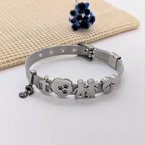 BERLOQUE CHARMS LOVE PETS BANHADO A A.I