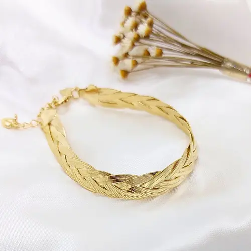 PULSEIRA TRANÇADA BANHADA A OURO 18K