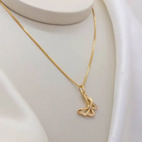 COLAR BORBOLETA NOBRE VAZADA BANHADA A OURO 18K
