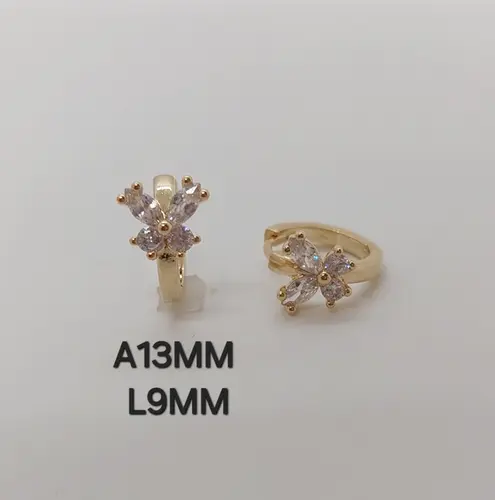 Brinco Argola Borboleta Brilho Leve Banhado a Ouro 18K
