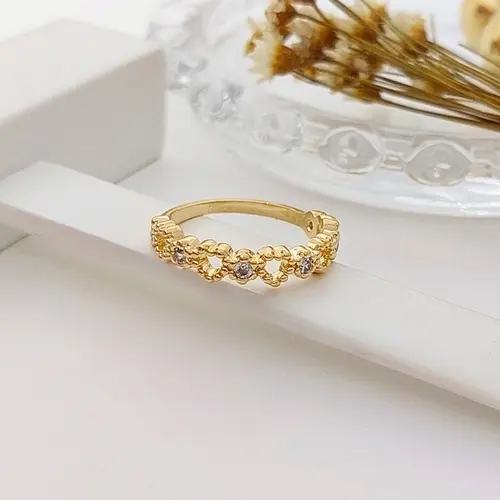 Anel Corações com Zircônias Banhado a ouro 18K