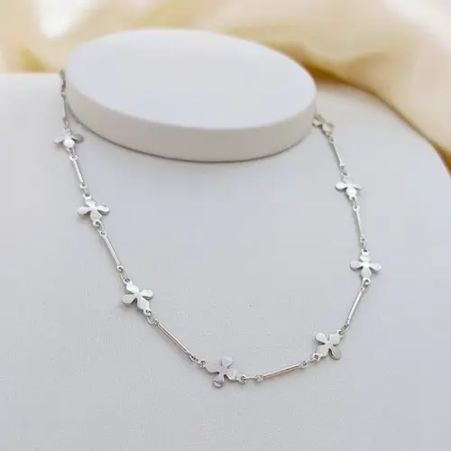 CHOKER FLOR SERENA BANHADA A O.B