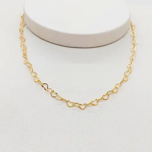 CHOKER CORAÇÕES PP BANHADA A OURO 18K