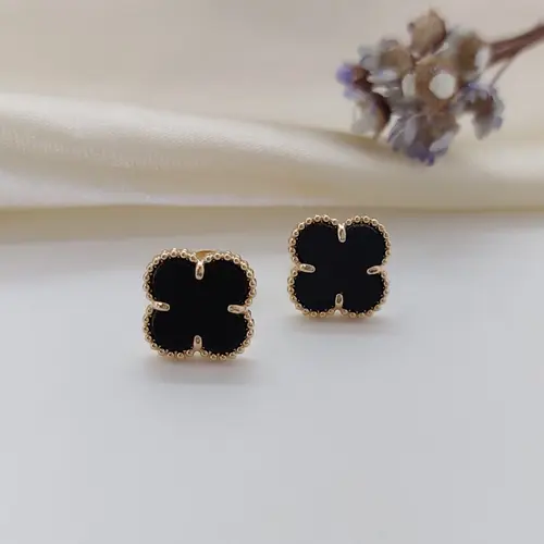 Brinco de Trevo Banhado a Ouro 18K