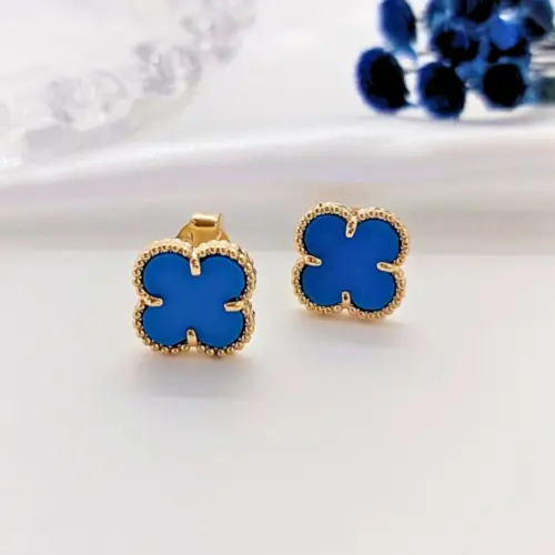 BRINCO TREVO ESMALTADO AZUL BANHADO A OURO 18K
