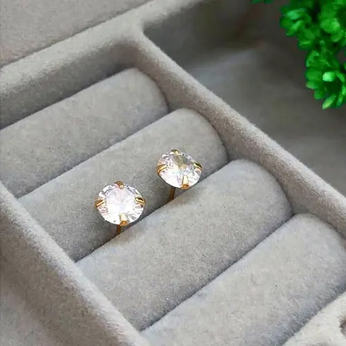 Brinco Ponto de Luz Banhada a Ouro 18K