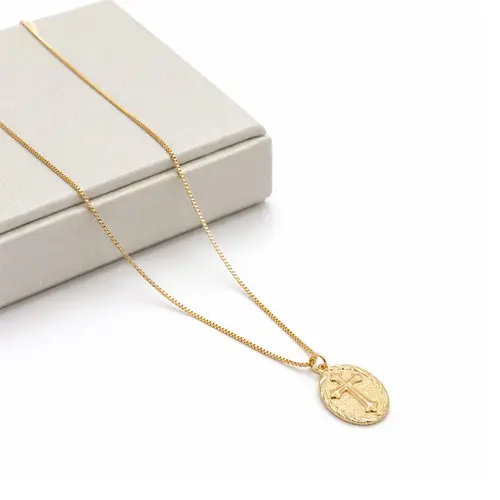 COLAR CRUZ BANHADO A OURO 18K