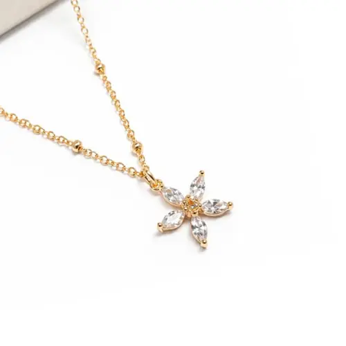 CHOKER FLOR BANHADA A OURO 18K