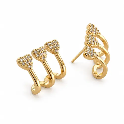 BRINCO EAR HOOK CORAÇÕES BANHADO A OURO 18K