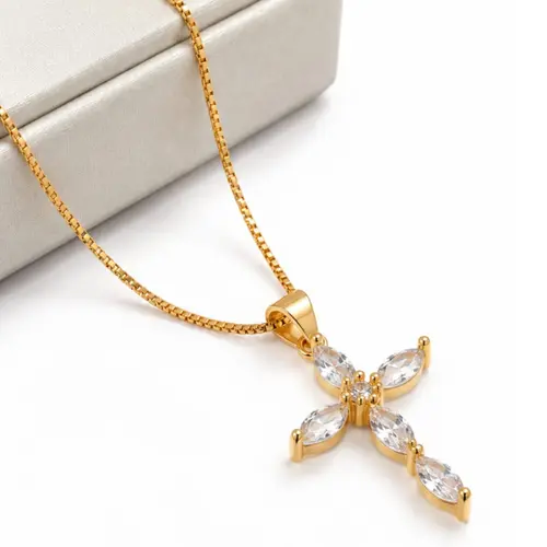 COLAR CRUZ CRAVEJADA BANHADA A OURO 18K