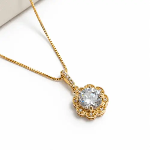 COLAR FLOR BANHADO A OURO 18K
