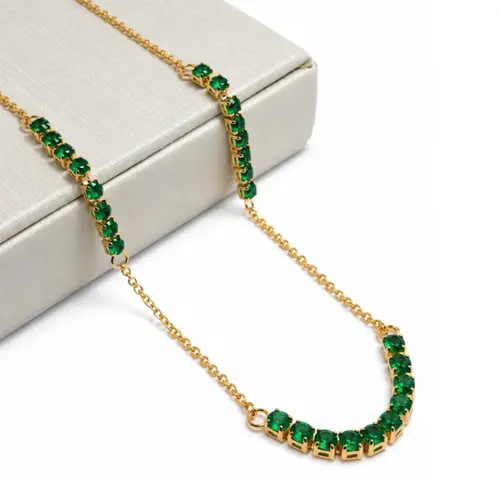 CHOKER PEDRAS VERDES BANHADA A OURO 18K