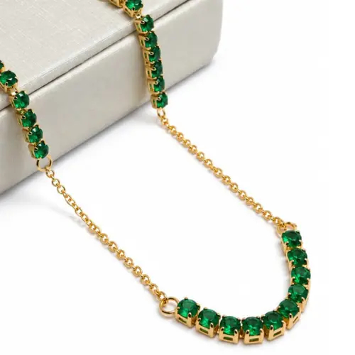 CHOKER PEDRAS VERDES BANHADA A OURO 18K