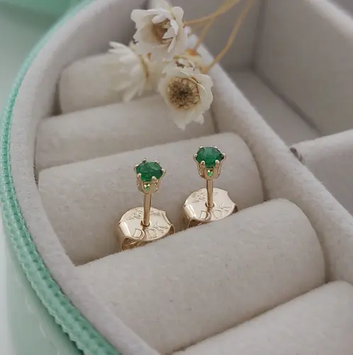 BRINCO GREEN SHINE BANHADO A OURO 18K