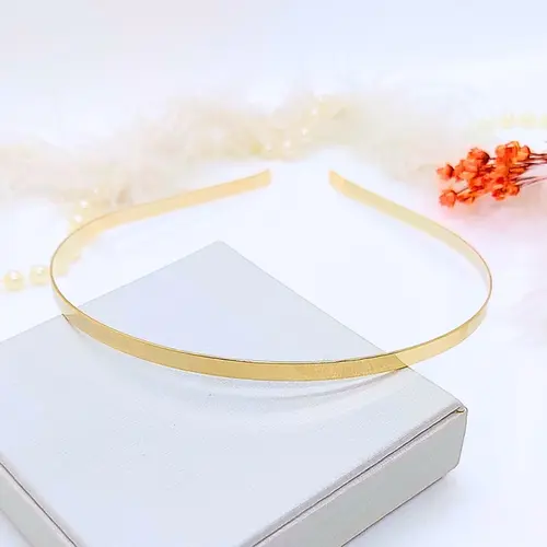 TIARA LISA MINIMALISTA BANHADA A OURO 18K