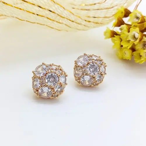BRINCO ESFERA CRAVEJADO COM ZIRCONIAS BANHADO A OURO 18K