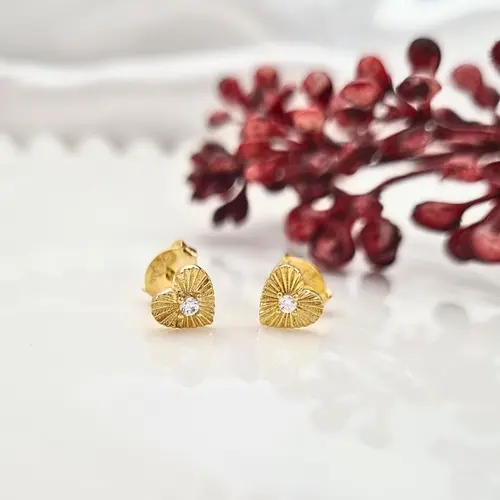 BRINCO CORAÇÃO NATURE GLOW BANHADO A OURO 18K