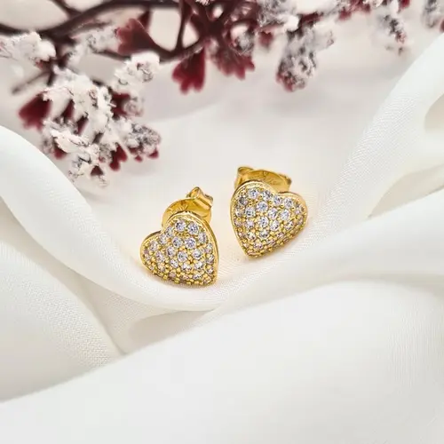 BRINCO CORAÇÃO BRILHO ETERNO M BANHADO A OURO 18K