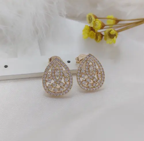 BRINCO GOTA IMPERIAL BANHADA A OURO 18K