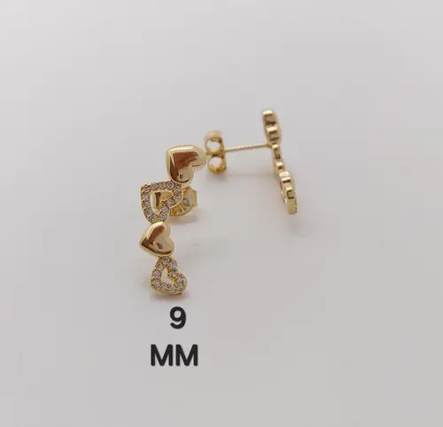 EAR CUF 017