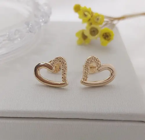 BRINCO OPEN HEART SHINE BANHADO A OURO 18K