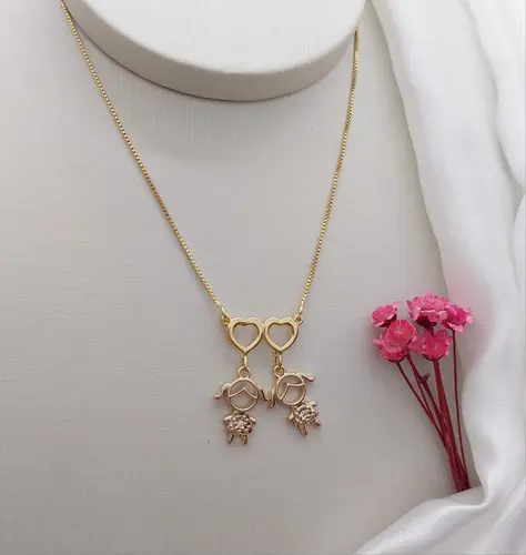 COLAR FILHAS DO CORAÇÃO BANHADO A OURO 18K