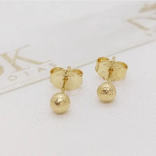 BRINCO ESFERA TEXTURIZADA M BANHADA A OURO 18K