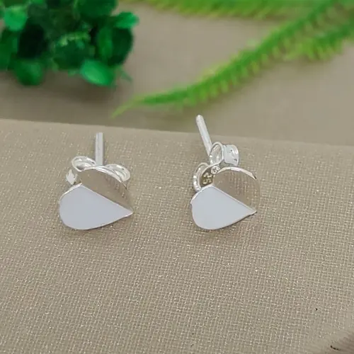 BRINCO CORAÇÃO PURE WHITE BANHADA A PRATA925