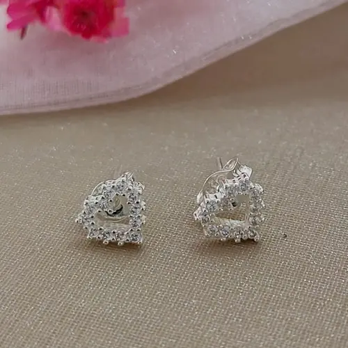 BRINCO CORAÇÃO CRYSTAL BANHADO A PRATA 925