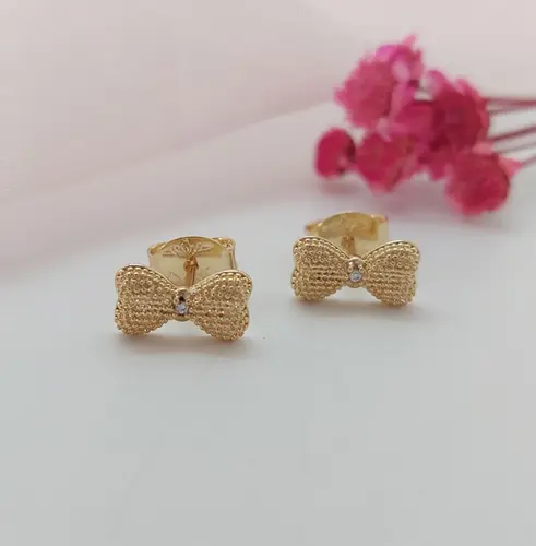 BRINCO LAÇO BELLA BANHADO A OURO 18K