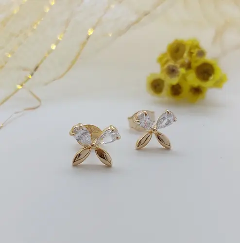 BRINCO ZENDAYA BANHADO A OURO 18K