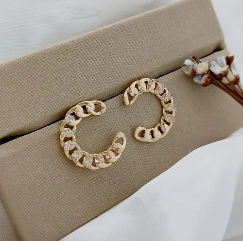 BRINCO NOVARA GOLD BANHADO A OURO 18K