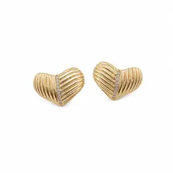 BRINCO INSPIRAÇÃO DE ROMANCE BANHADO A OURO 18K