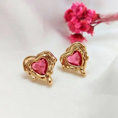 CONJUNTO CORAÇÃO VERMELHO BANHADO A OURO 18K