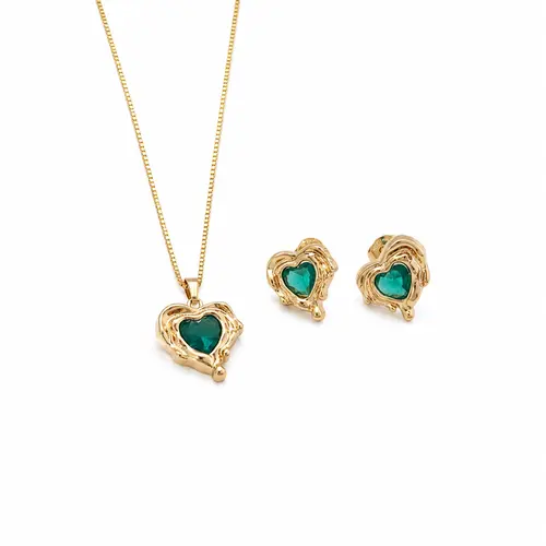 CONJUNTO CORAÇÃO VERDE BANHADO A OURO 18K