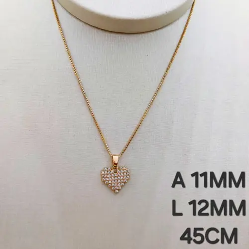 Colar Coração Cravejado com Zircônias Banhado a Ouro 18K