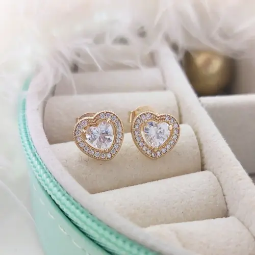 BRINCO CORAÇAO COM ZIRCONIA CENTRAL BANHADO A OURO 18K