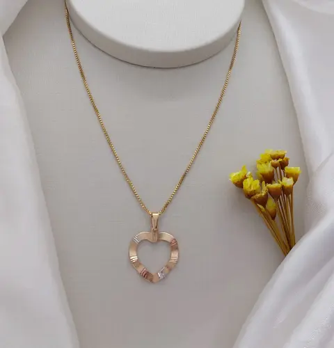 COLAR ESSENCIA DA PAIXÃO BANHADO A OURO 18K