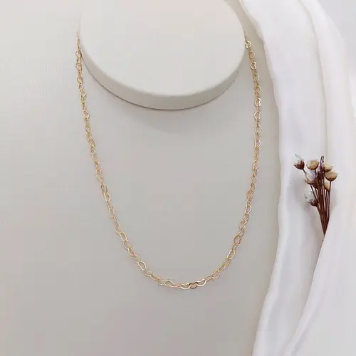 CHOKER ELOS DE CORAÇÃO BANHADA A OURO 18K