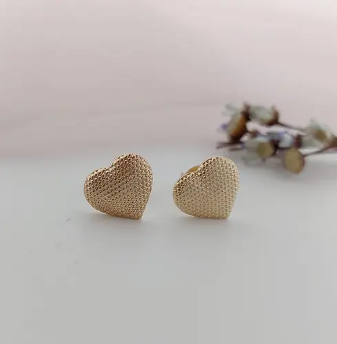 BRINCO CORAÇÃO LUNAR BANHADO A OURO 18K