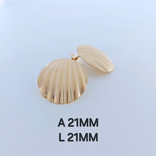Brinco Concha Texturizada Banhado a Ouro 18k