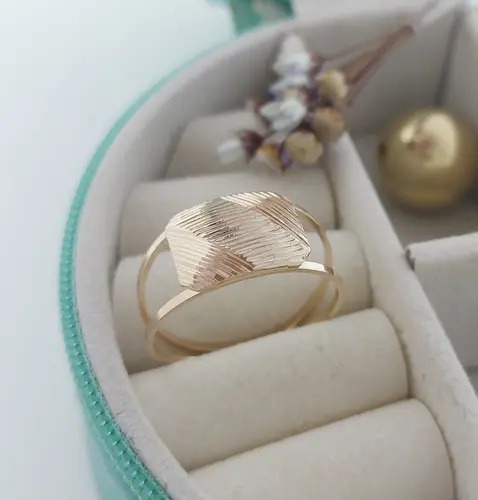ANEL GEOMETRIC LINE BANHADO A OURO 18K